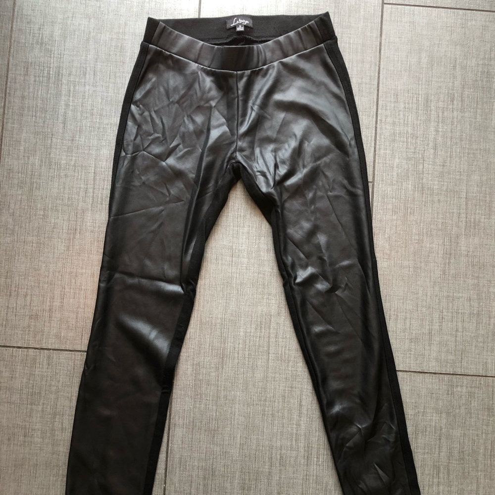 Leggings black leather on one side